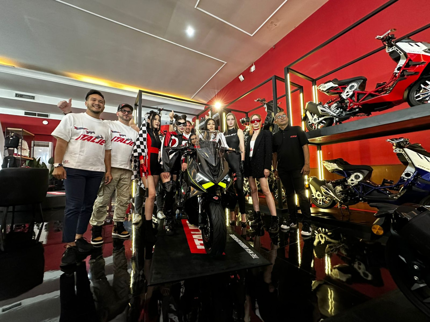 motor baru, Italjet Indonesia, IIMS 2026, Italjet Dragster R200, Italjet 700 Twin, Italjet Indonesia Hadirkan 700 Twin dan Global Launch Dragster R200 di IIMS 2026