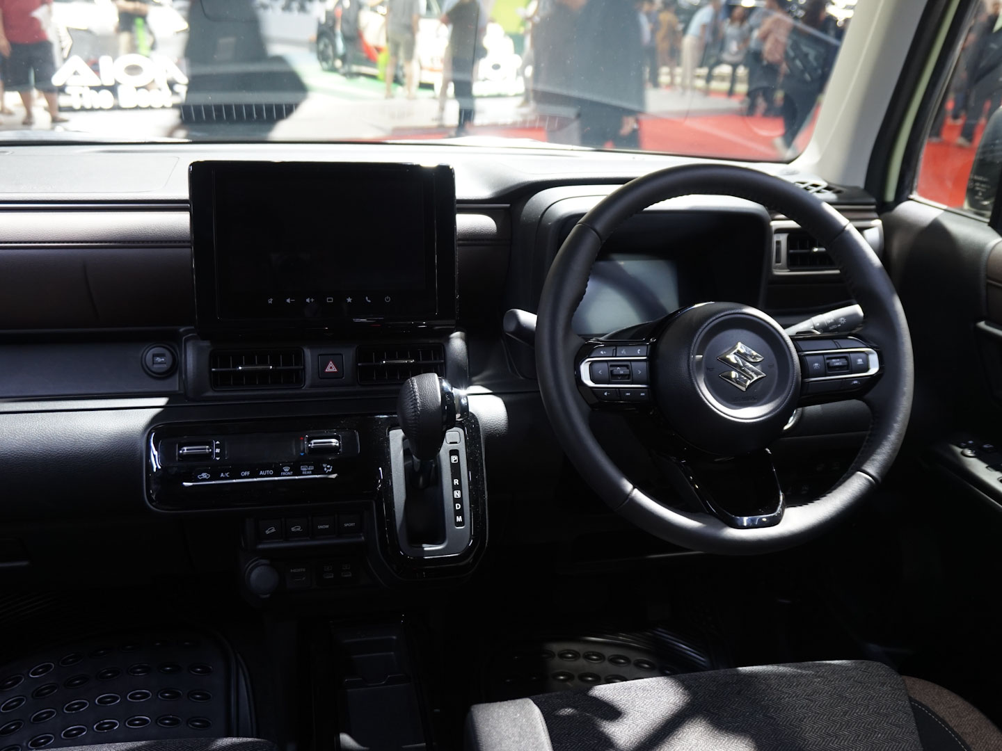 mobil baru, fitur, suzuki, Suzuki XBee, IIMS 2026, Intip Lebih Jauh Fitur Suzuki XBee, Kecil-Kecil Tapi Lengkap Banget