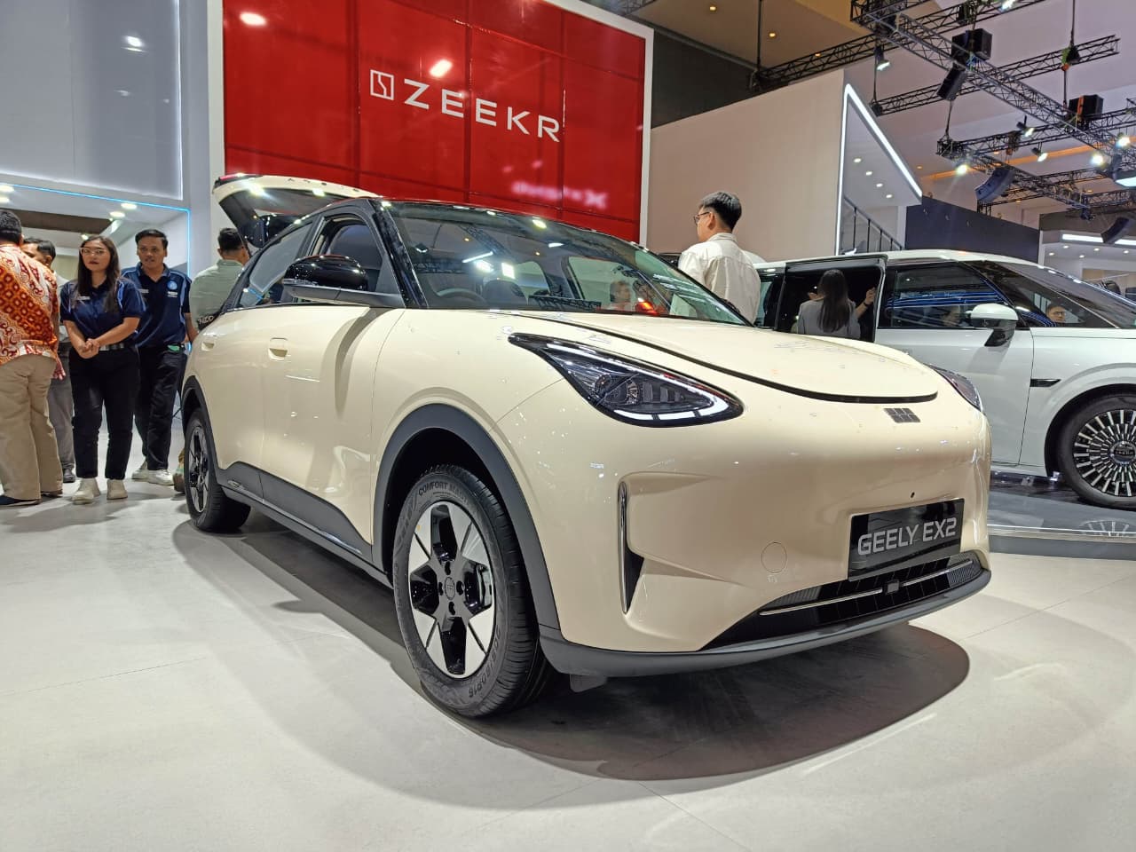 Geely, Geely EX5, IIMS 2026, Geely Starray EM-i, Geely EX2, Geely Tutup IIMS 2026 dengan 1.776 SPK, Segini Kontribusi EX2