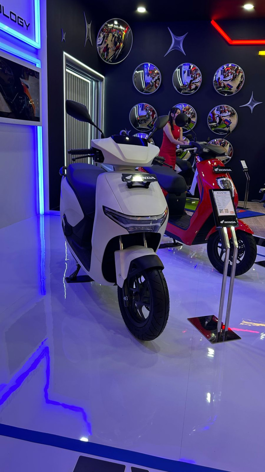 iims, motor listrik, Honda CUV e:, IIMS 2026, Jangan Lewat Honda CUV e: Diskon Lebih Dari Rp 20 Juta di IIMS 2026