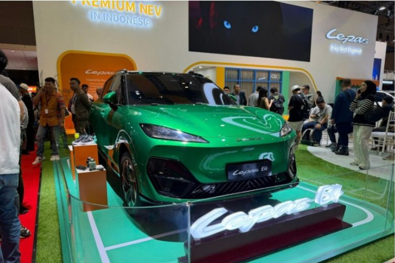 lepas, IIMS 2026, Lepas E4 EV, LEPAS E4 Mengawali Debut Globalnya di Indonesia sebagai SUV EV Sporty Elegan