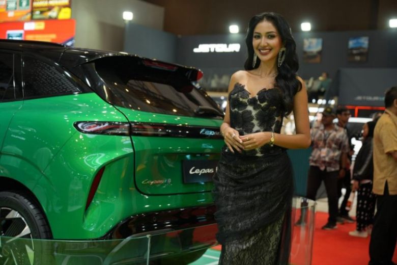 lepas, IIMS 2026, Lepas E4 EV, LEPAS E4 Mengawali Debut Globalnya di Indonesia sebagai SUV EV Sporty Elegan