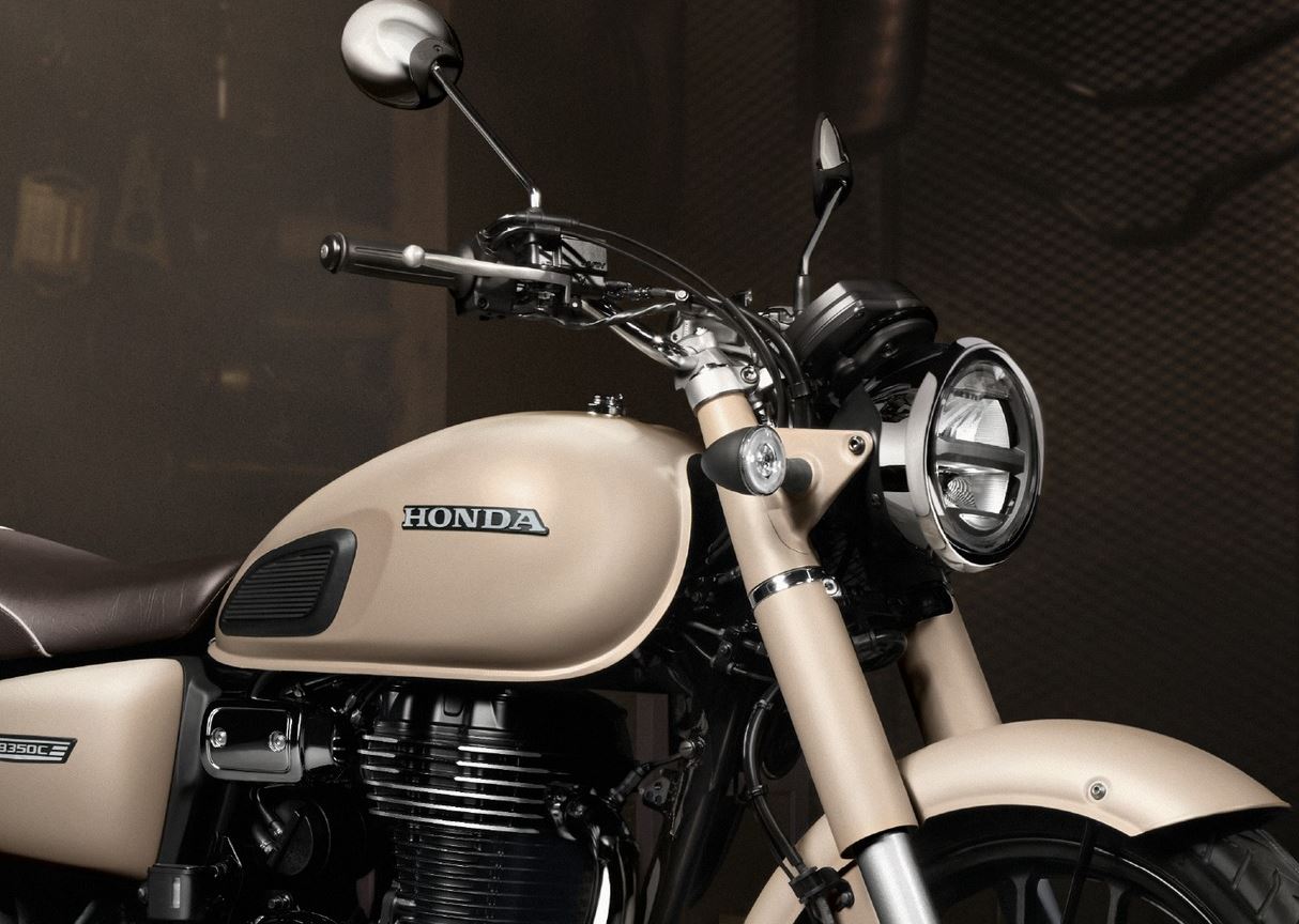 honda, royal enfield, klasik, motor baru, Honda GB350C, Harga Setara Rp 80 Jutaan, Motor Baru Honda Ini Tampil Klasik tapi Berfitur Canggih