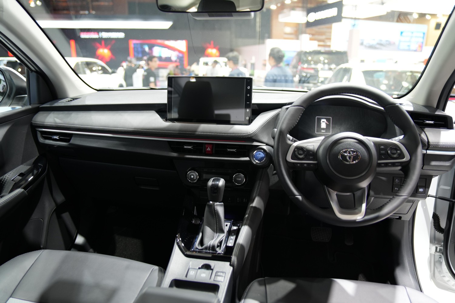 toyota, toyota vios, sedan, Toyota Vios Hybrid, harga Toyota Vios Hybrid, Iritnya Tembus 30 Km/Liter, Segini Harga Toyota Vios Hybrid Juni 2026
