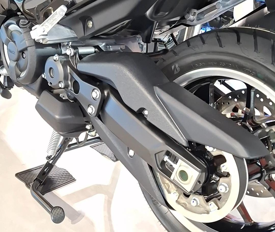 yamaha, maxi yamaha, tmax, Yamaha TMAX  Tech Max, Akhirnya Bisa Tidur Nyenyak, Ternyata di Sini Posisi Sokbreker Belakang Yamaha TMAX