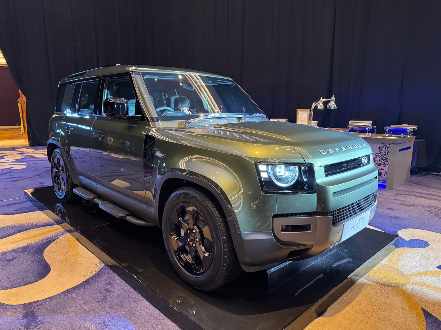 land rover, land rover defender, defender, Defender 110, Defender 90, Land Rover Defender 2026 Diluncurkan, Offroader Mewah Makin Wah