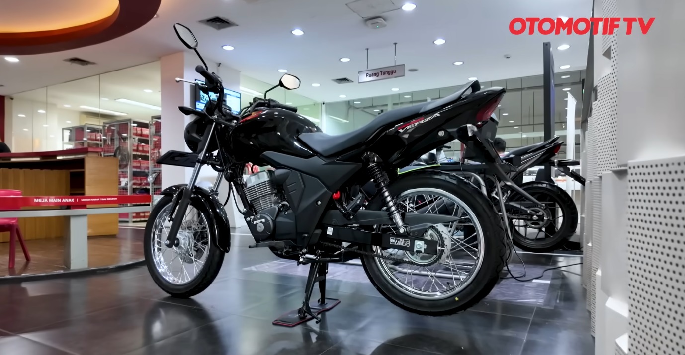 mudik lebaran, honda vario 125, motor irit, Honda CB150 Verza, motor buat mudik, motor irit bbm, Motor Sport Honda Irit BBM Cocok Buat Mudik, Mesin 150 Cc Harga Lebih Murah dari Vario 125