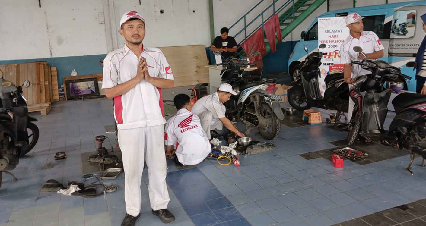 honda motor, servis gratis, Astra Honda Motor (AHM), ganti oli mesin, servis CVT, Servis Gratis Motor, Astra Motor Beri Layanan Servis Motor Gratis Dalam Rangka Hari Pers Nasional