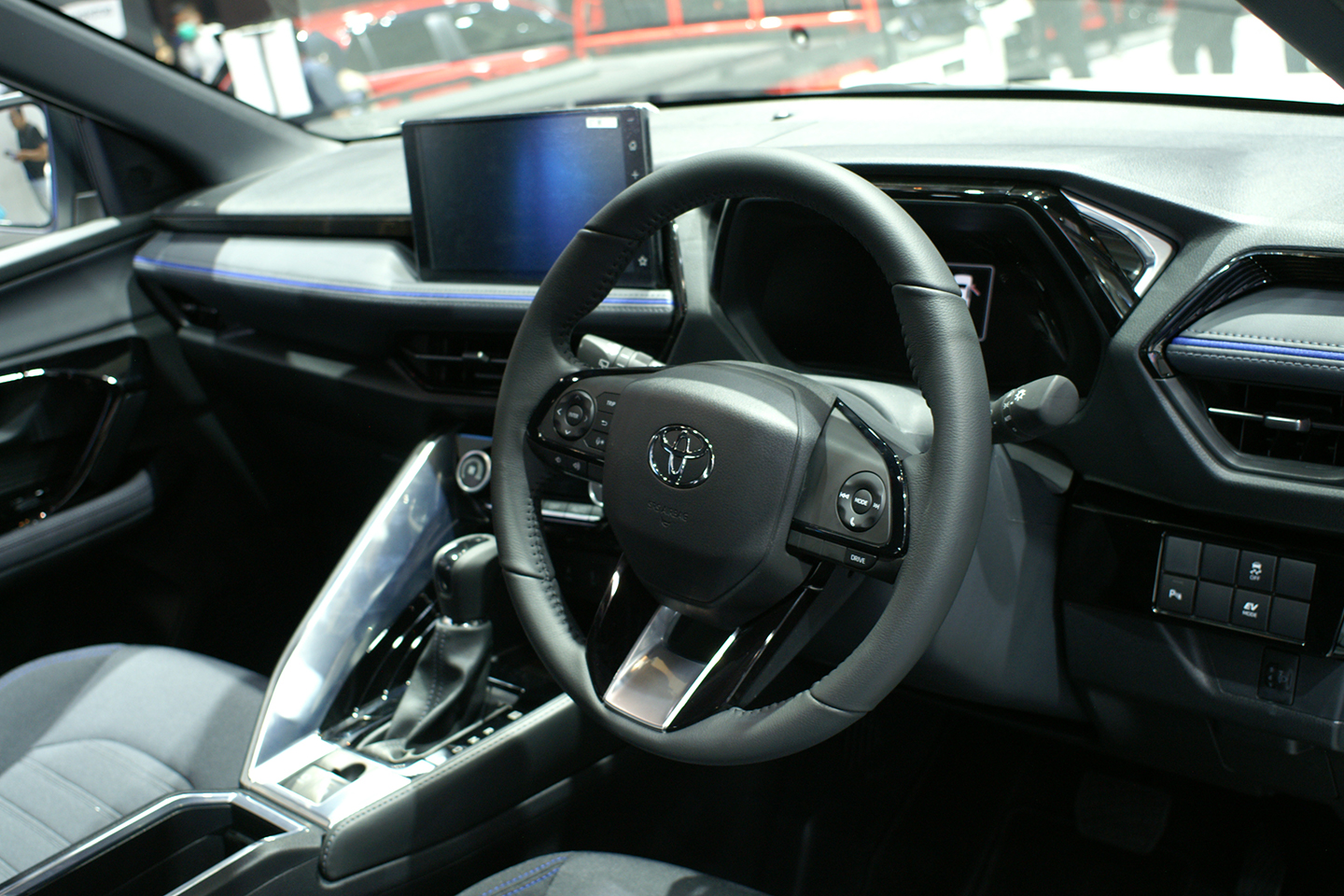 toyota, hybrid, varian baru, Toyota Yaris Cross, IIMS 2026, Toyota Yaris Cross G HEV, Varian Merakyat Ternyata Tetap Mewah