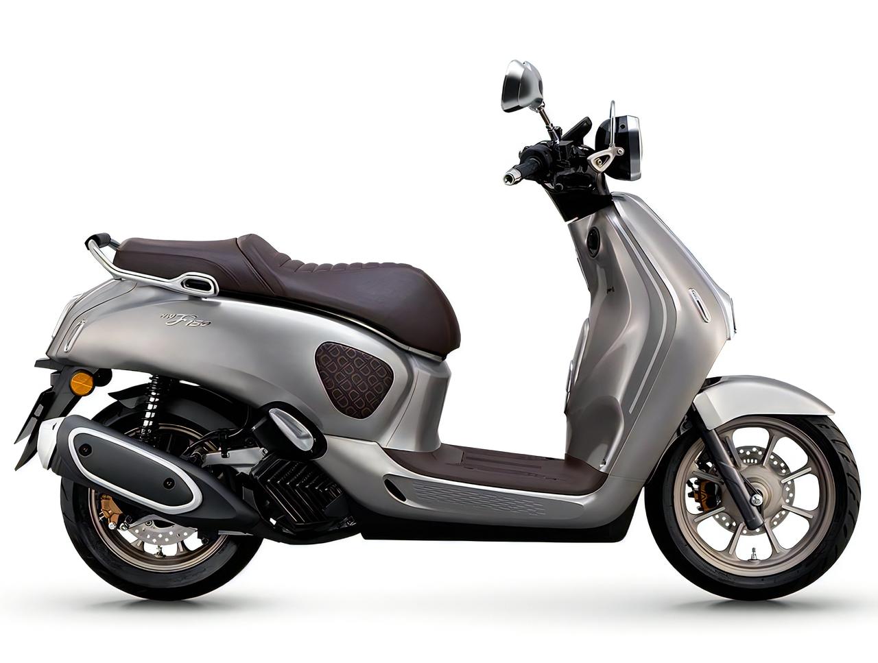 Tiongkok, honda, skutik, skutik honda, motor matik honda, Honda NWF150, Honda Rilis Skutik Retro 150 Cc,  Teknologi dan Fitur Mewah Jadi Andalan