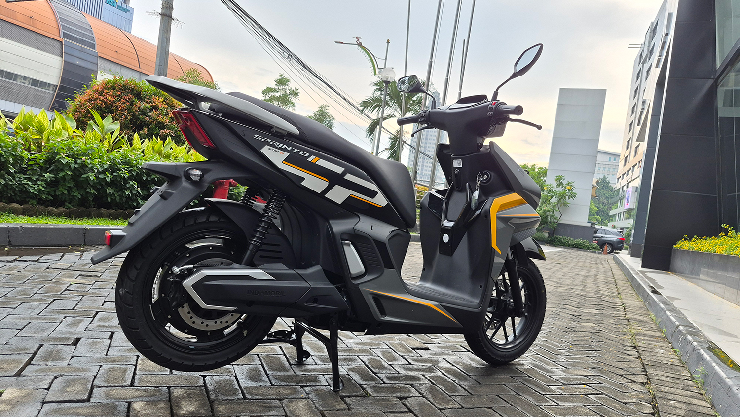 motor listrik, Indomobil eMotor Sprinto, Alasan Indomobil Emotor Sprinto Mirip Vario, Keren Mana Sama Vario 125?