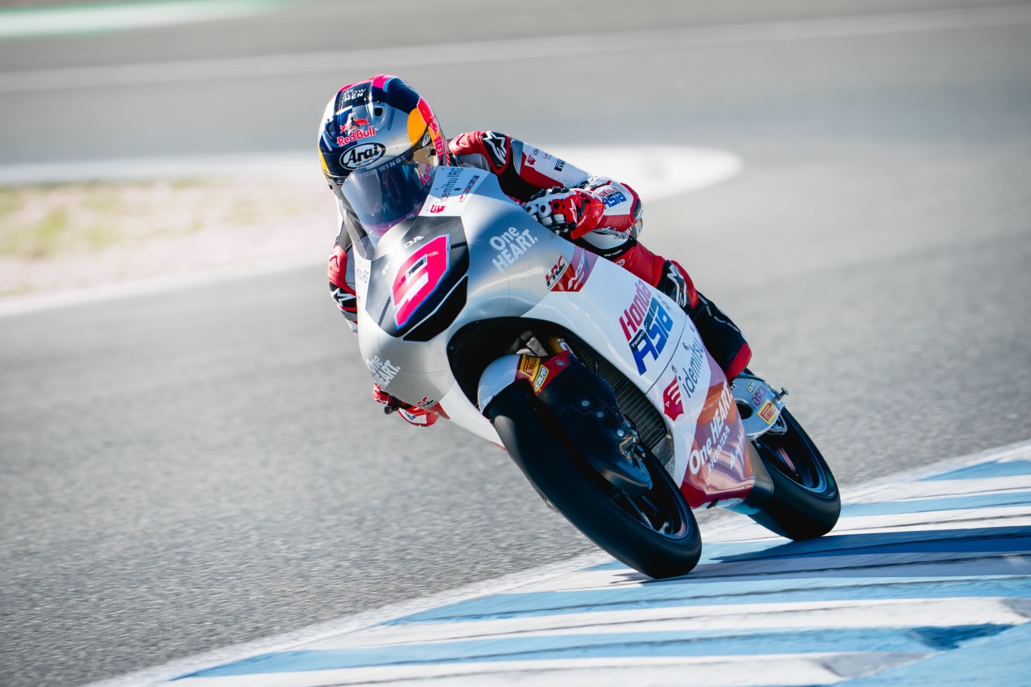 honda, Moto3, Veda, Veda Ega Pratama, Veda Ega Pratama Blak-Blakan Kelebihan dan Kekurangan Motor Honda Moto3