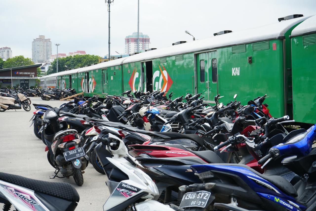 kemenhub, mudik lebaran, mudik gratis, motis, Angkutan Motor Gratis Naik Kereta Api Dibuka Hari Ini, Catat Syaratnya