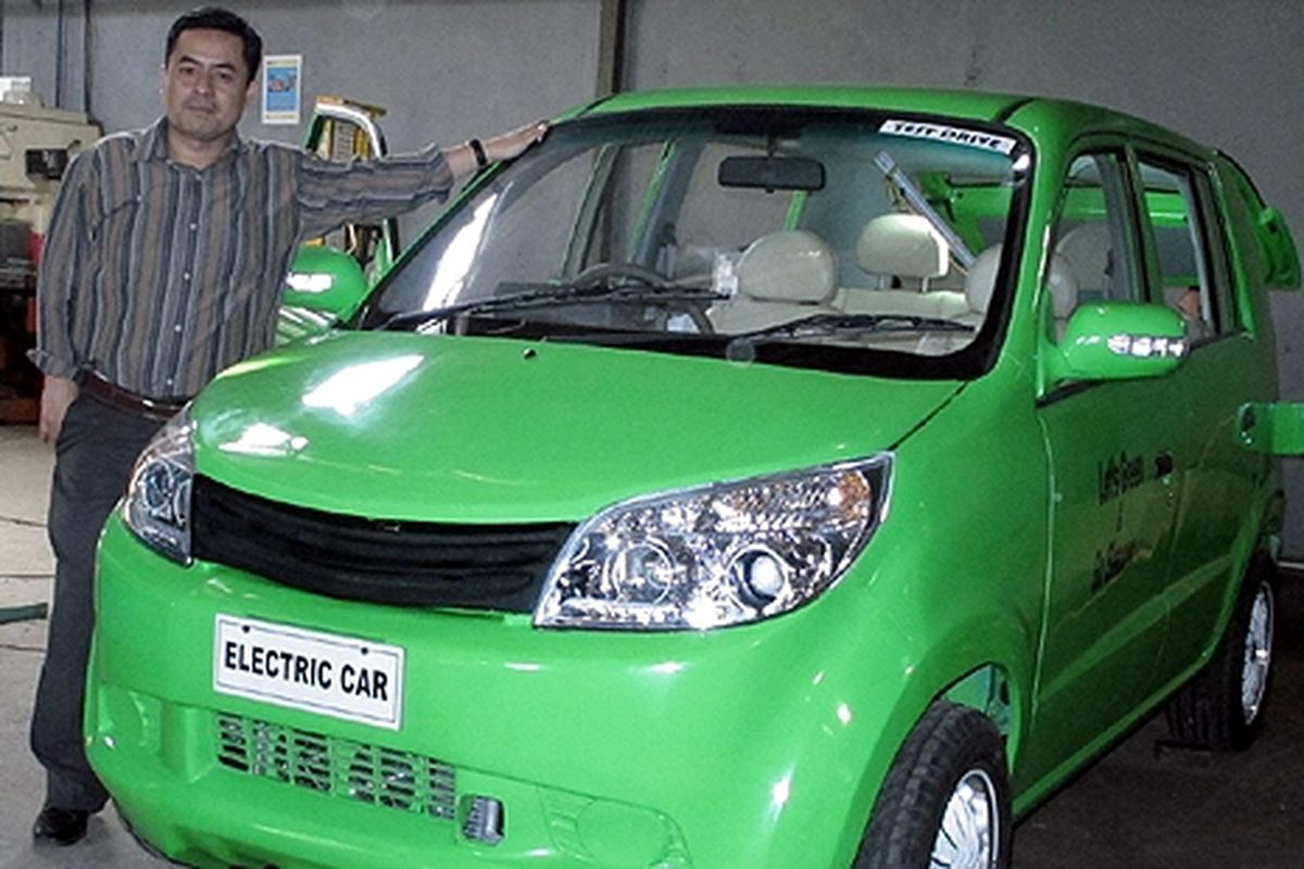mobil listrik indonesia, Dasep Ahmadi, Mobil Listrik Pertama, Mobil Listrik Evina, Evina, Terlupakan, Ini Sosok Penggagas Mobil Listrik Nasional Lulusan ITB Yang Justru Dipenjara
