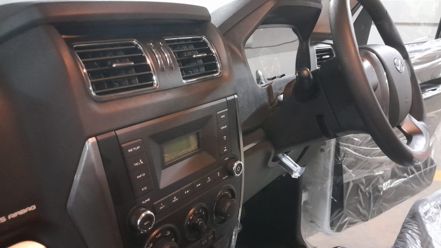 mahindra, PT Agrinas Pangan Nusantara, Intip Langsung Mahindra Pik Up 4x4 Cendrawasih, Siap Angkut Berat di Medan Ekstrem
