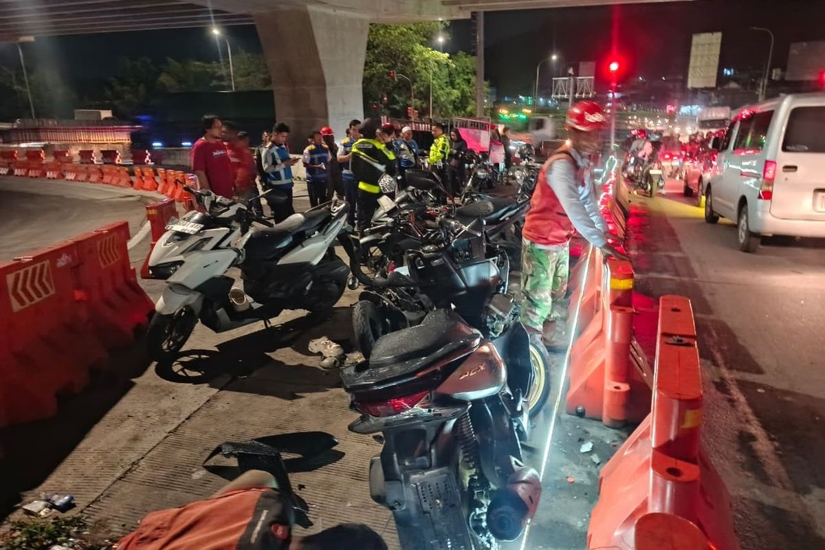 bawen, rem blong, kecelakaan truk, Truk Rem Blong, Exit tol Bawen, truk rem blong di bawen, Kecelakaan di Turunan Bawen Terulang, Begini Cara Cegah Rem Blong ala Ahli