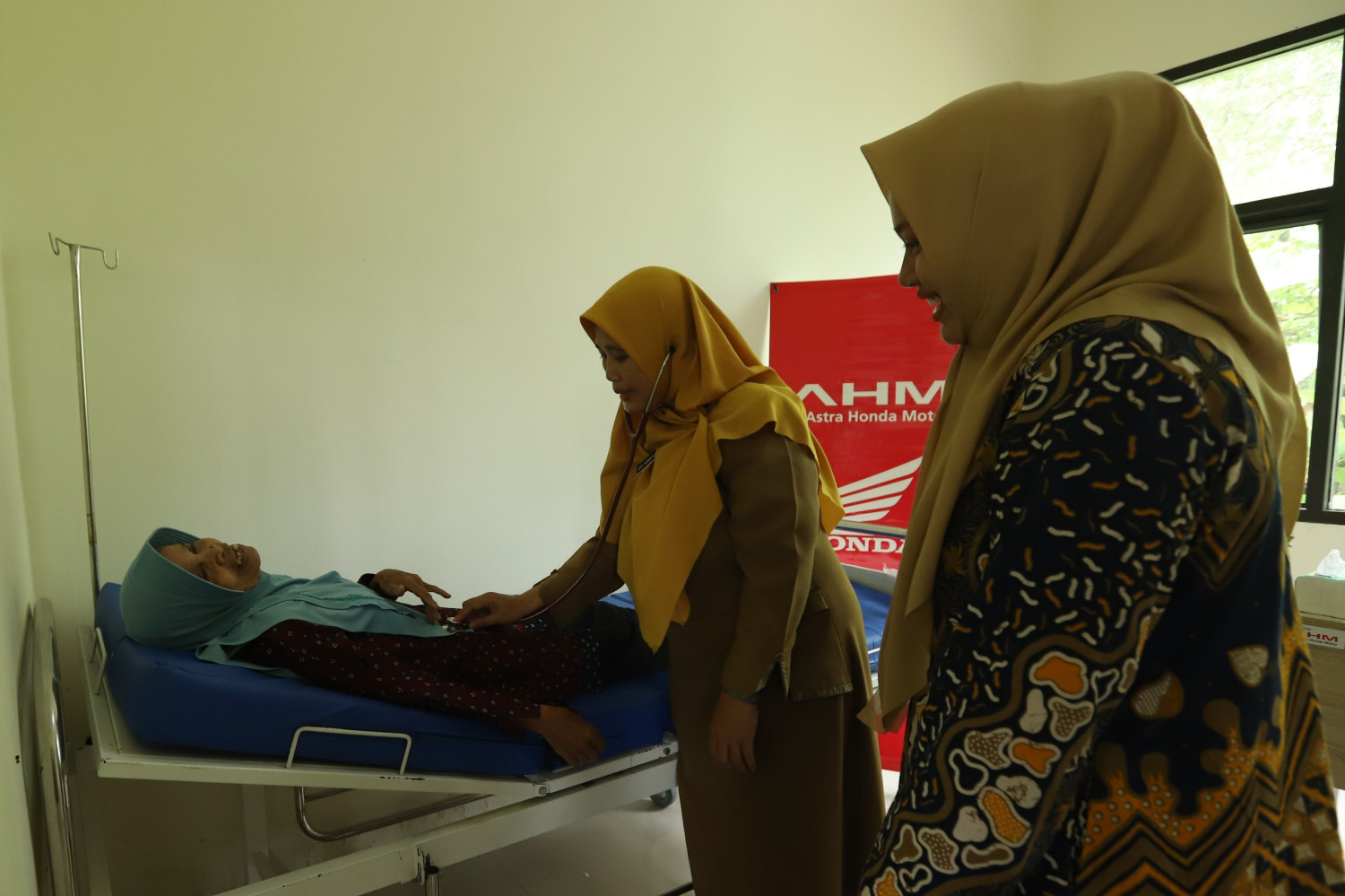 posyandu, jawa barat, PT Astra Honda Motor (AHM), desa sukamukti, Tingkatkan Layanan Posyandu Desa, AHM Bekali Kader Kesehatan dengan 25 Keterampilan Baru