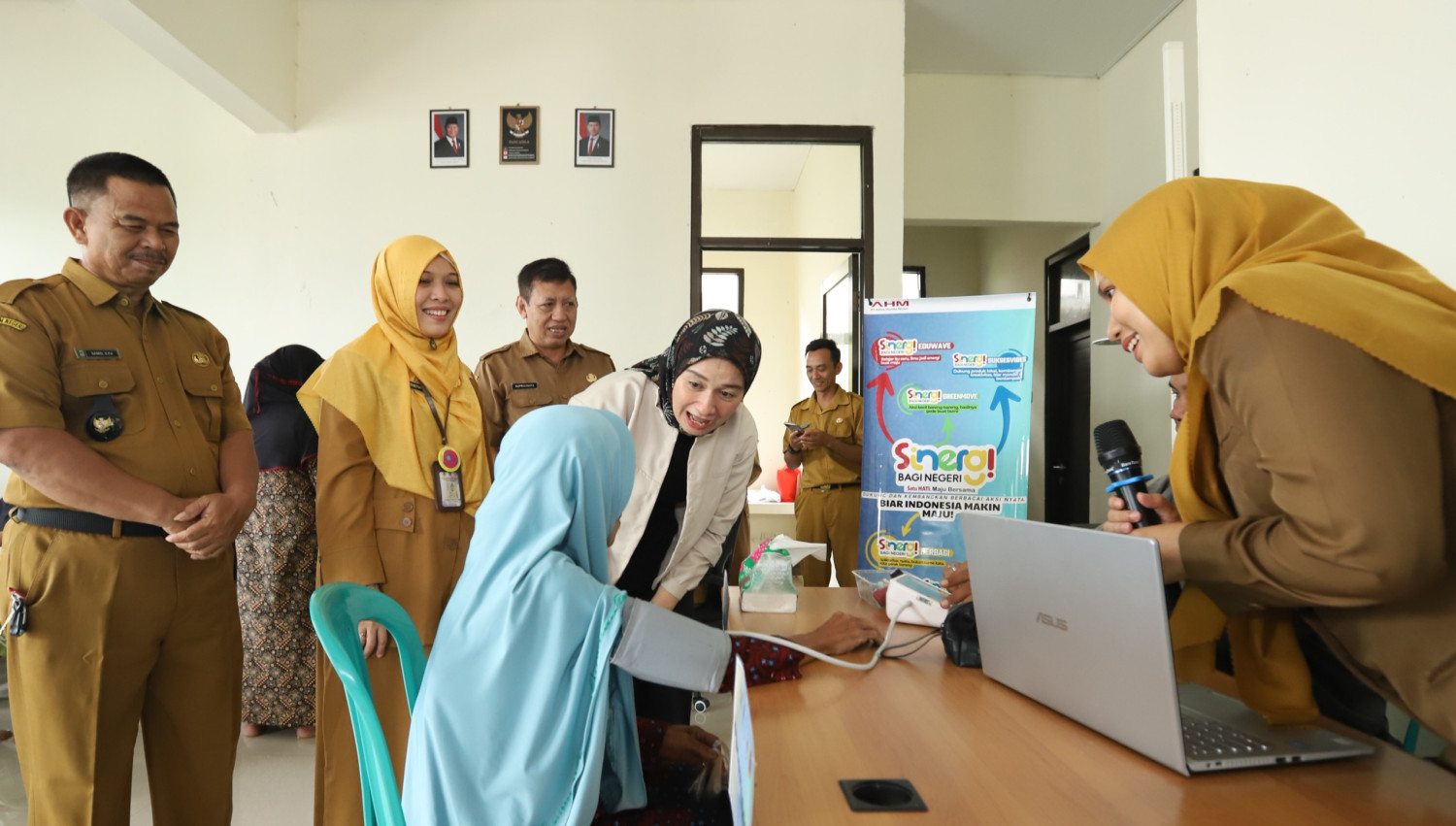 posyandu, jawa barat, PT Astra Honda Motor (AHM), desa sukamukti, Tingkatkan Layanan Posyandu Desa, AHM Bekali Kader Kesehatan dengan 25 Keterampilan Baru