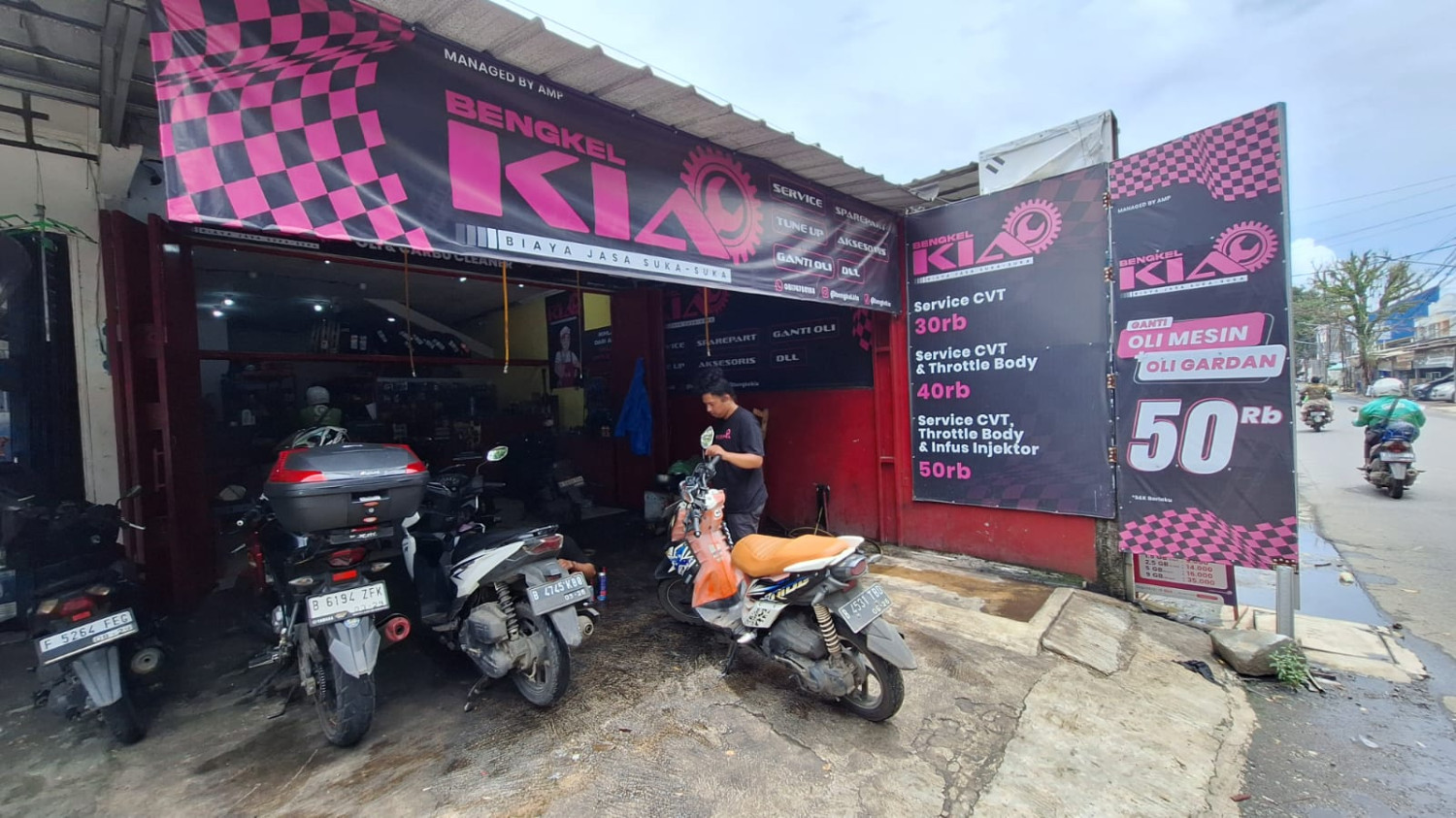 bengkel motor, servis CVT, Bengkel KIA, bengkel motor murah, Punya 9 Cabang, Bengkel Ini Patok Biaya Jasa Servis Seikhlasnya