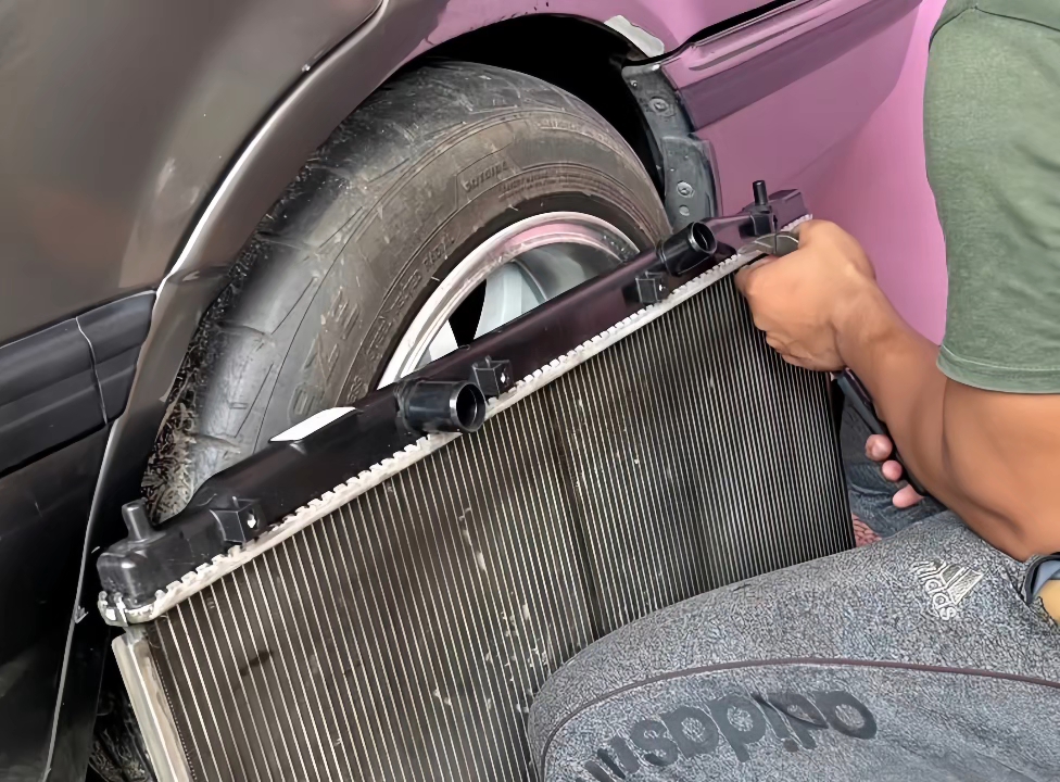 Radiator, mobil, panas, mesin, kotor, coolant, Radiator Mobil Kotor Bikin Mesin Mudah Panas, Ini Penyebabnya