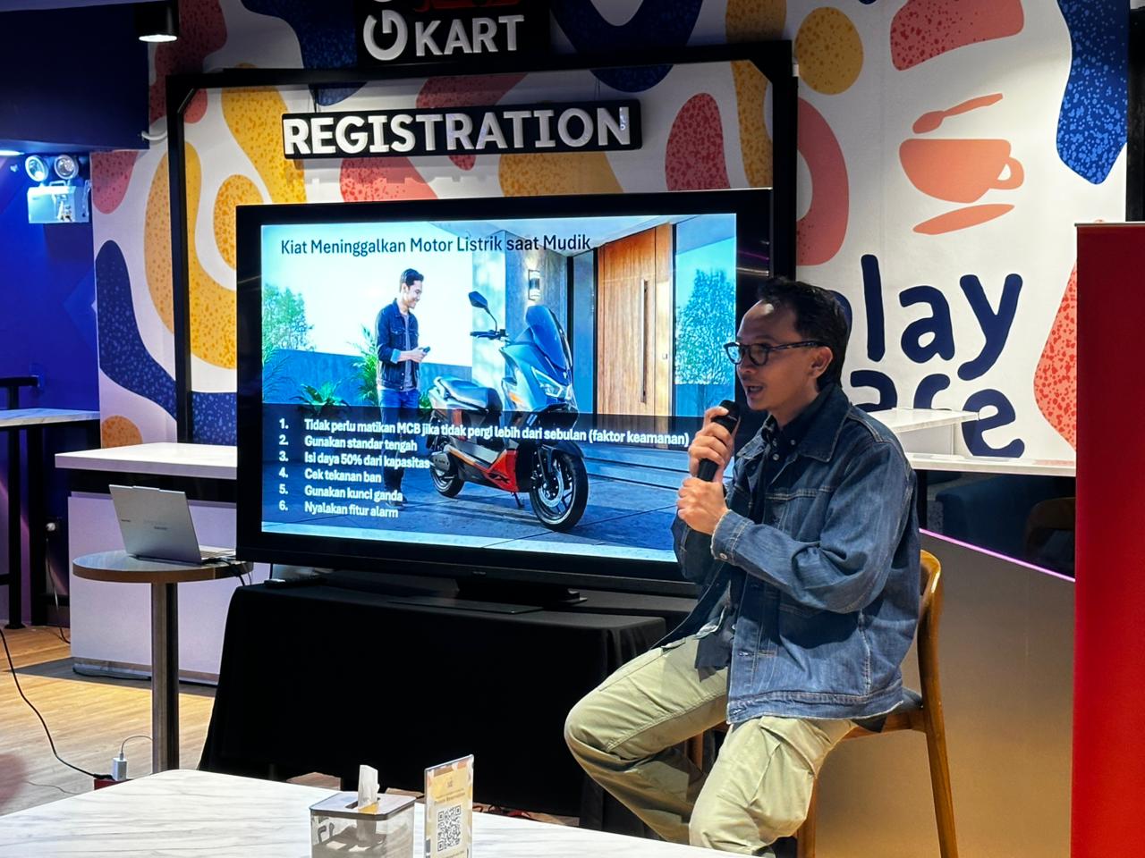 Polytron, motor listrik, 6 Cara Aman Tinggalkan Motor Listrik Saat Mudik, Hati Jadi Tenang