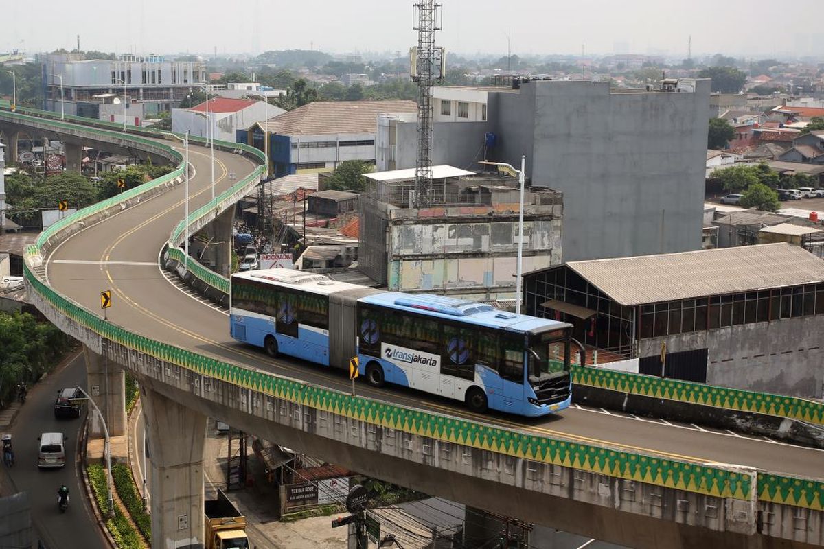 bus transjakarta, transjakarta koridor 13, Jalur Langit TransJakarta, Koridor 13 TransJakarta, Jalur Melayang TransJakarta, Mengenal Jalur Langit Bus TransJakarta, Melayang di Ketinggian 24 Meter Sejauh 9,3 Kilometer