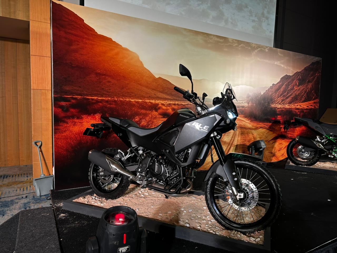 PT Kawasaki Motor Indonesia (KMI), Kawasaki KLE500, Kawasaki KLE500 SE, Harga Kawasaki KLE500, KMI Luncurkan Kawasaki KLE500, Harga Bikin Rival Menangis