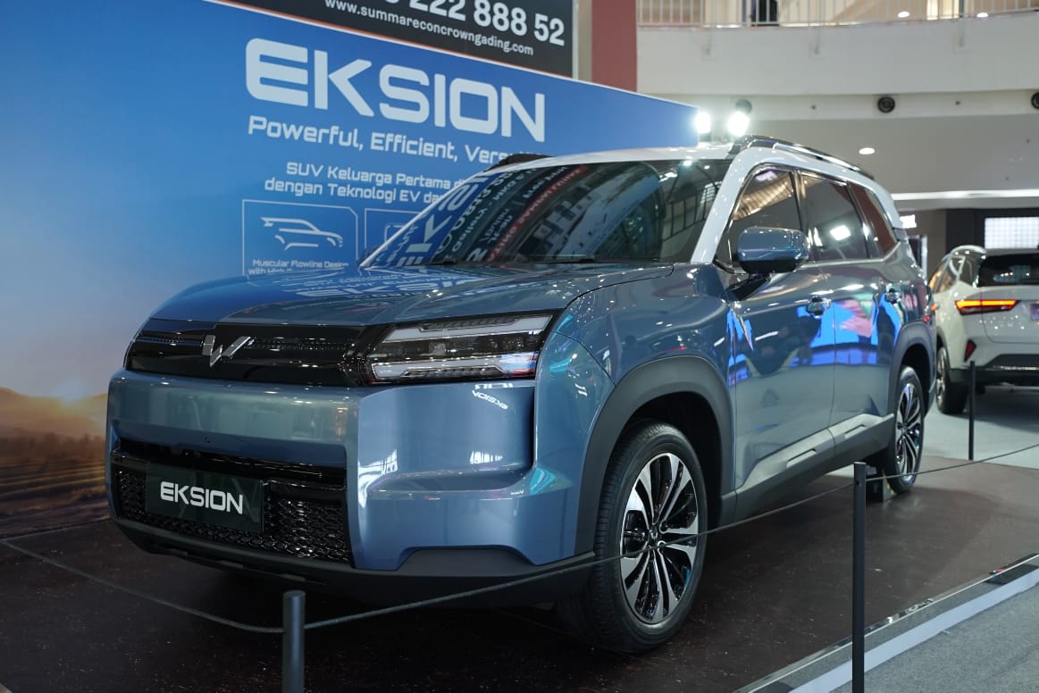 mobil listrik, mobil hybrid, wuling motors, Tenang Bersama Wuling, Wuling Eksion, Wuling Hadir di Mal Kelapa Gading dan Summarecon Mall Bekasi, Bawa SUV Eksion Serta Promo Melimpah