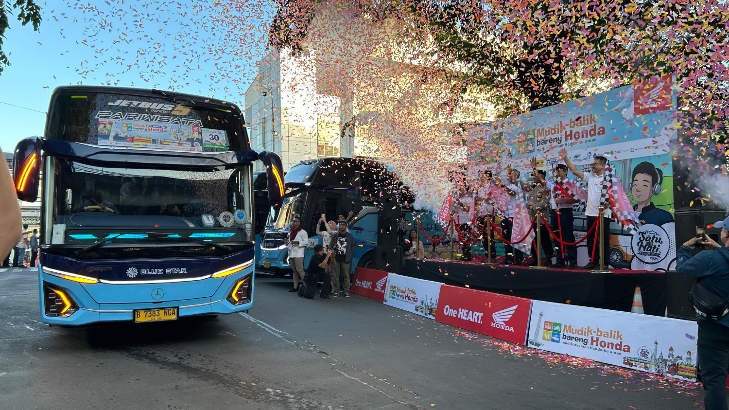 honda, mudik gratis, Mudik Balik Bareng Honda, mudik honda, mbbh, Mudik Balik Bareng Honda 2026 Resmi Diberangkatkan, 60 Bus Angkut Ribuan Pemudik