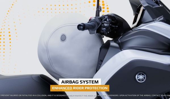 airbag, yamaha, skutik, fitur keselamatan, Yamaha Tricity 300, Fitur Keselamatannya Mirip Mobil, Yamaha Luncurkan Versi Terbaru Skutik Tricity 300