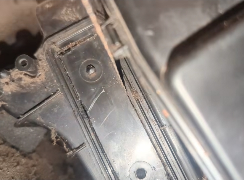 mobil, kabin, interior, kusam, Tips Menjaga Interior Mobil Agar Tidak Cepat Kusam dan Bau Apek