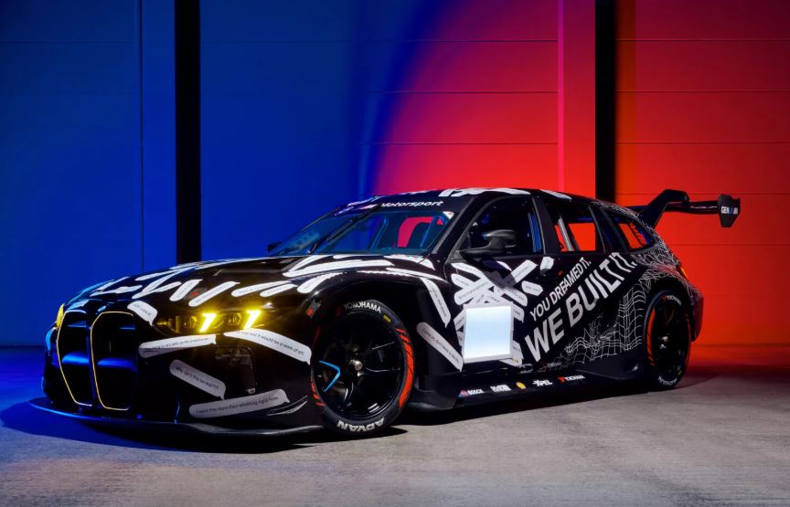mobil balap, 24 Hours of Nürburgring, BMW M3 Touring 24H, Awalnya Bercanda, BMW Bikin Mobil Balap Ketahanan 24 Jam Sesuai Keinginan Netizen
