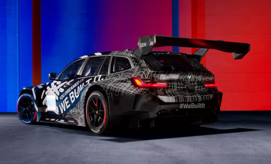 mobil balap, 24 Hours of Nürburgring, BMW M3 Touring 24H, Awalnya Bercanda, BMW Bikin Mobil Balap Ketahanan 24 Jam Sesuai Keinginan Netizen