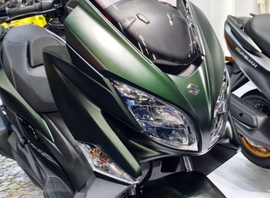 thailand, suzuki, skutik, bims, suzuki burgman 400, Suzuki Luncurkan Versi Terbaru Lini Skutik 400 Cc, Tampil Elegan dan Lebih Efisien