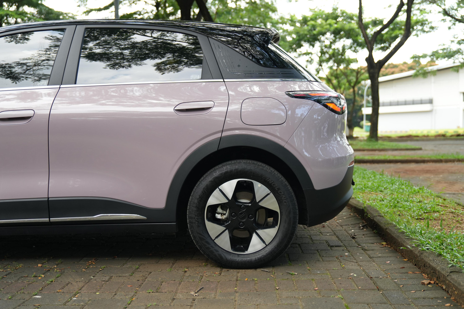 fitur, mobil listrik, Geely, Geely EX2, Selisih Rp 30 Juta, Ini Beda Varian Geely EX2 Pro dan EX2 Max
