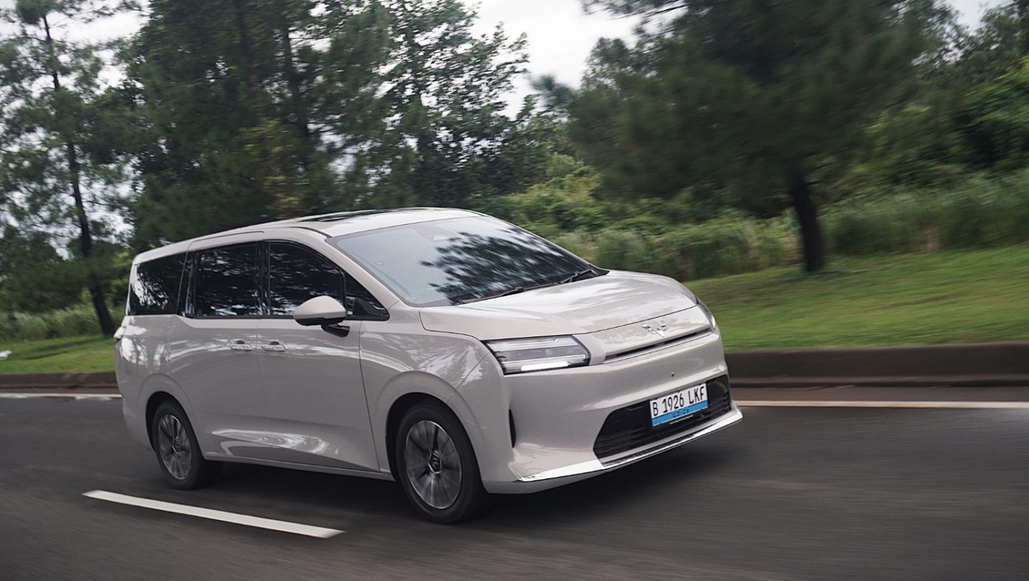 mobil listrik, phev, data gaikindo, BEV (Battery Electric Vehicle), penjualan BEV, Penjualan PHEV, Begini Perbandingan Pasar BEV dan PHEV di Indonesia, Mana Lebih Laris?