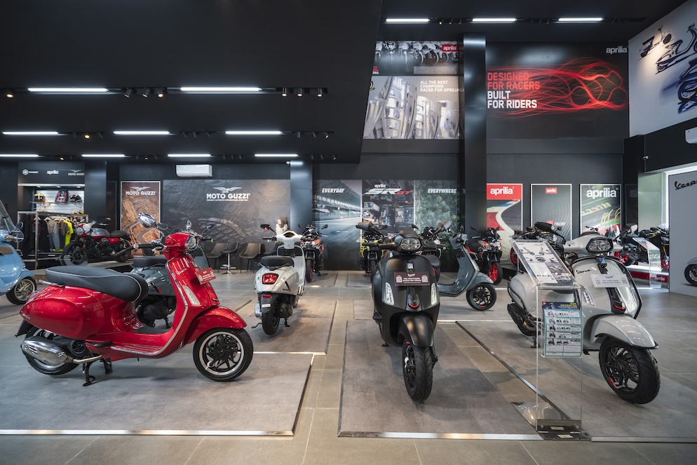 moto guzzi, vespa, piaggio, Motoplex, Motoplex 4 Brand, Ekspansi ke Indonesia Timur, Piaggio Resmikan Motoplex 4 Brand di Makassar