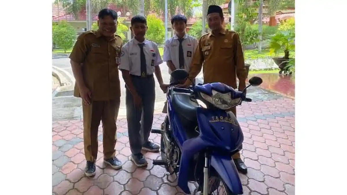 motor listrik, bondowoso, konversi, konversi motor BBM ke listrik, konversi motor BBM, motor BBM, Bisa Mundur, Ini Kelebihan Motor Listrik TERMOS Garapan Siswa SMK di Bondowoso