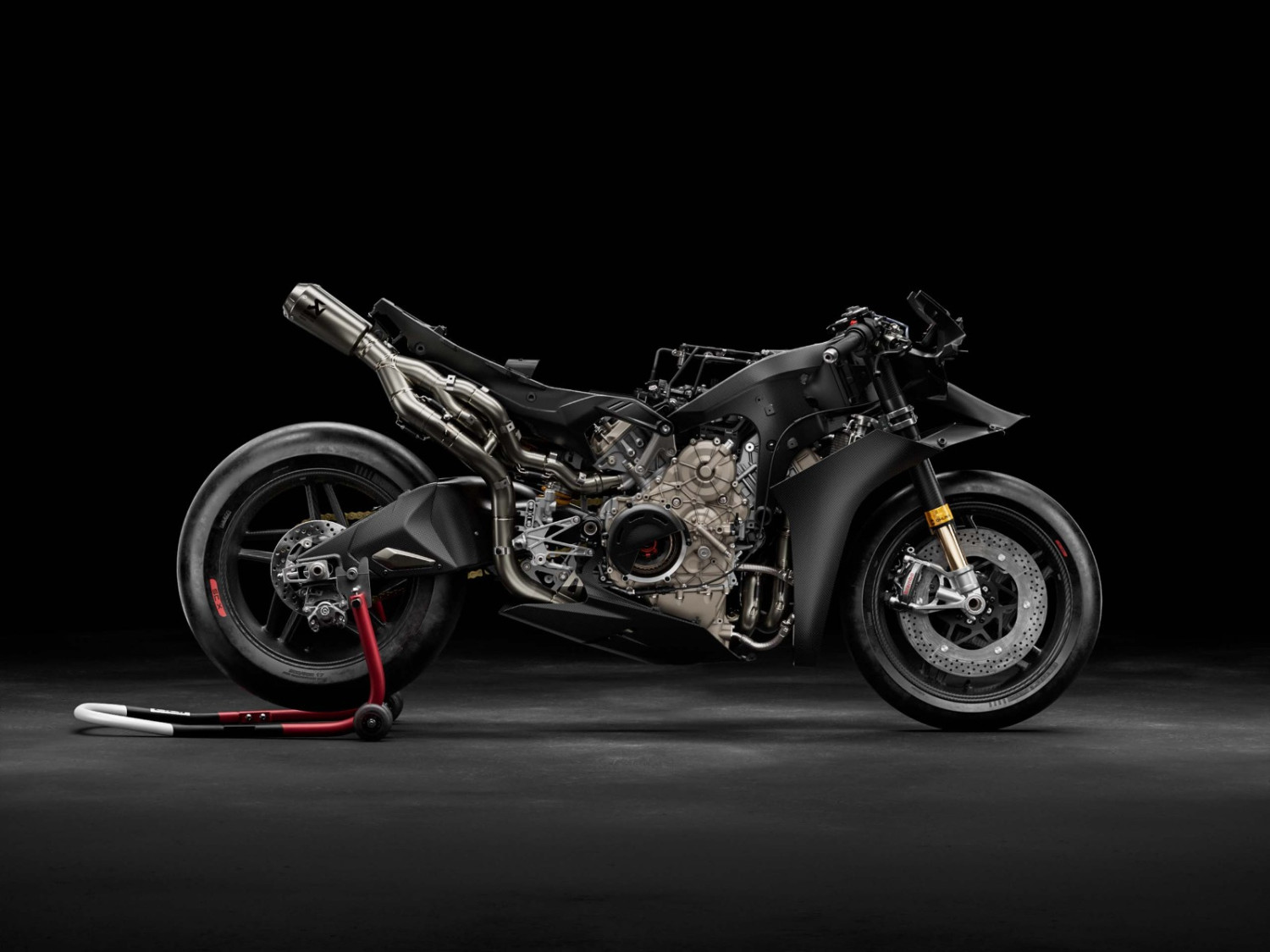 Ducati, Carbon, Ducati Superleggera V4 Centenario, Mesin Desmosedici Stradale R 1100, Ducati Rilis Superleggera V4 Centenario, Motor Produksi Massal Pertama Pakai Cakram dan Sok Depan Karbon