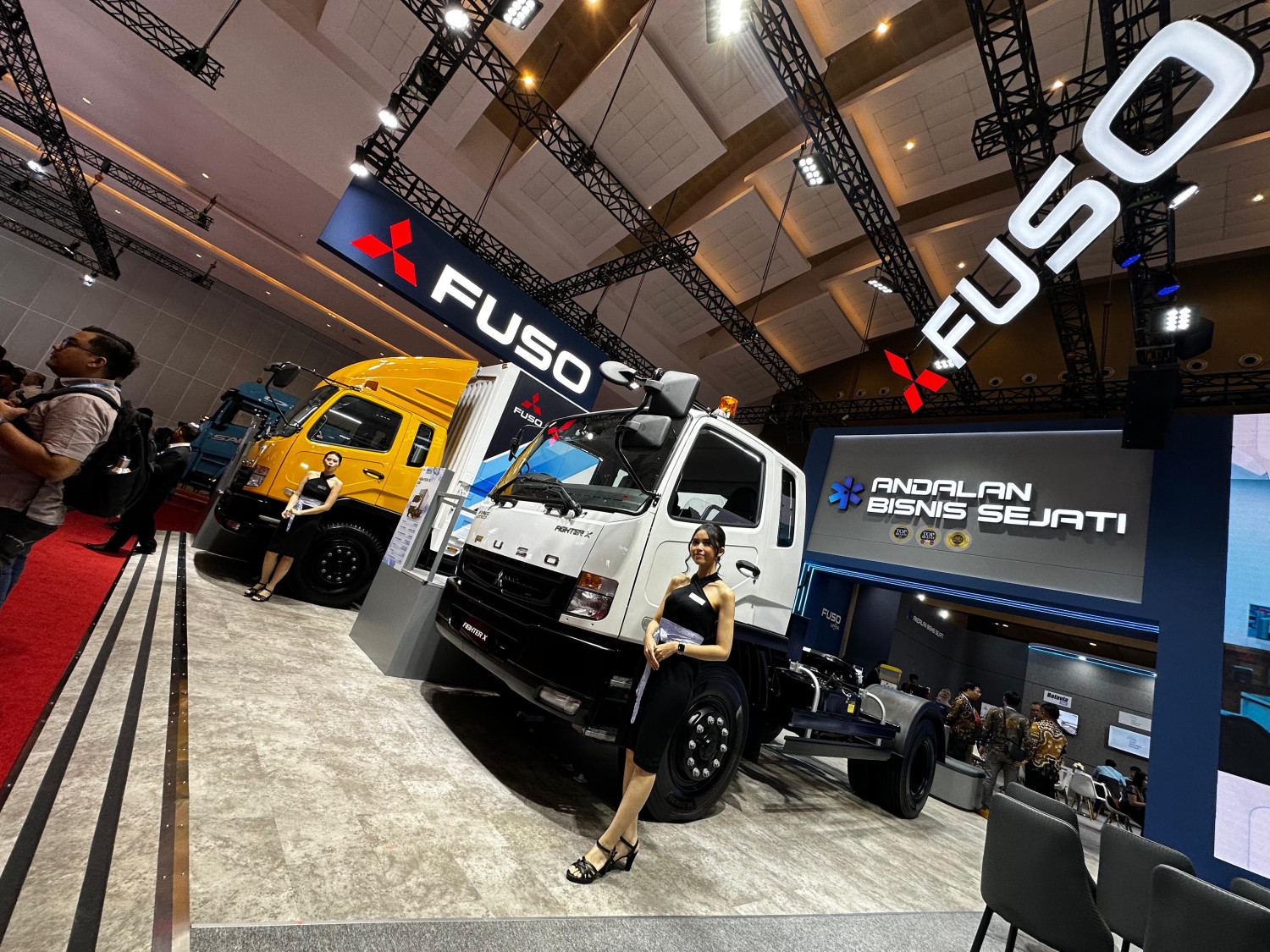 mitsubishi fuso, pt krama yudha tiga berlian, GIICOMVAC 2026, Mitsubishi Fuso Usung Tema Zero Down Time di GIICOMVEC 2026, Hadirkan Solusi Logistik Tanpa Henti
