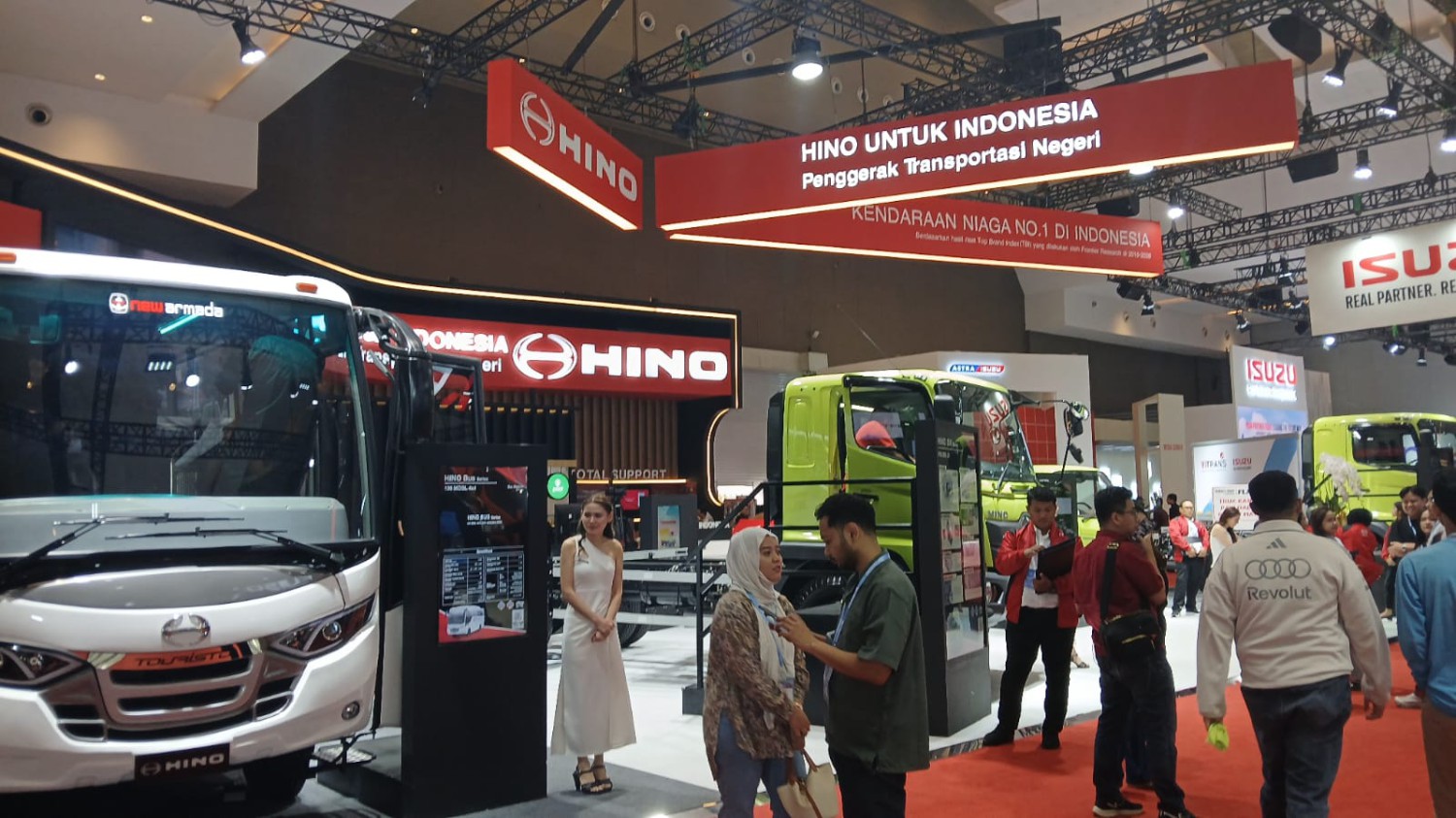 hino motor sales indonesia, Hino Driving School (HDS), Agung Subekti, Head of Hino Academy, driver profesional, Hino Driving School Latih Sopir Profesional Dikirim Ke Jepang, Gajinya Lebih Rp 25 Juta
