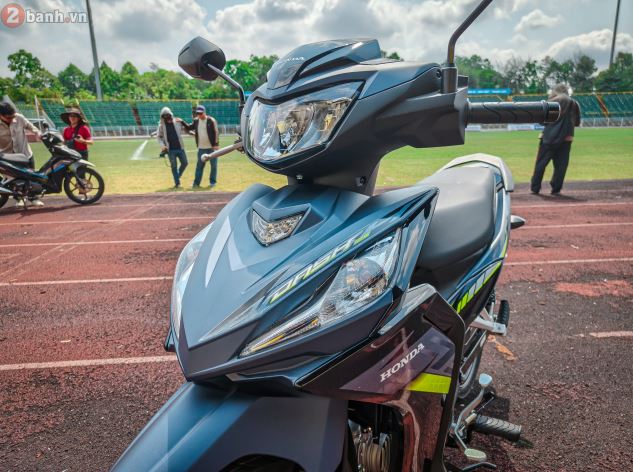 vietnam, motor bebek, motor baru, honda supra x 125, Honda Dash 125, Iritnya Tembus  55 Km/Liter, Saudara Honda Supra X 125 Versi Sporty Mengaspal di Vietnam