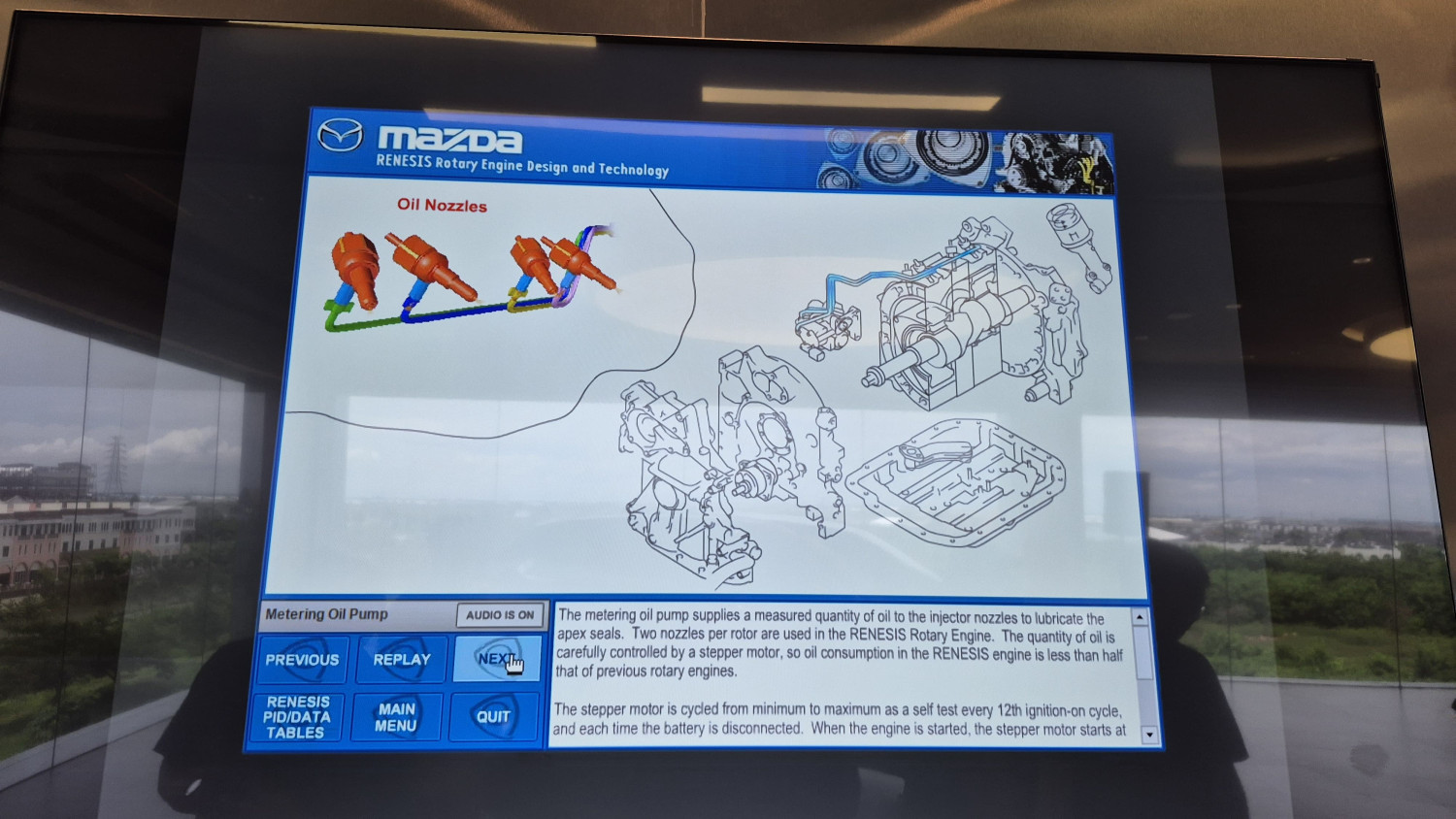 mazda, mesin, rotary, engine, apex, Dikenal Vampir Oli, Ternyata Kerja Mesin Rotary Memang Membakar Oli