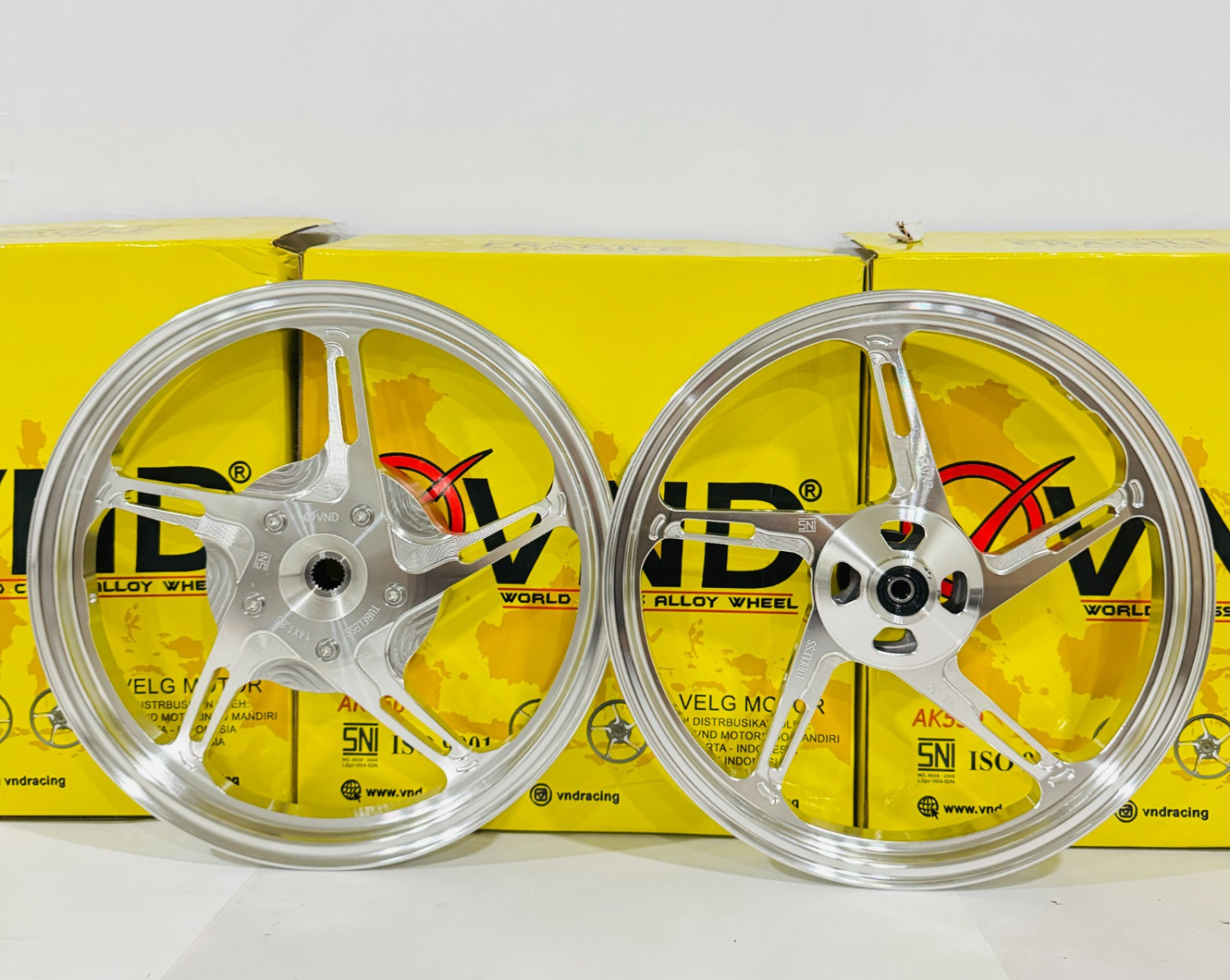 honda vario, honda beat, pelek vnd, VND Racing, Pelek VND AK 550, Tampil Makin Sporty, VND Racing Rilis Pelek AK 550 untuk Honda BeAT dan Vario