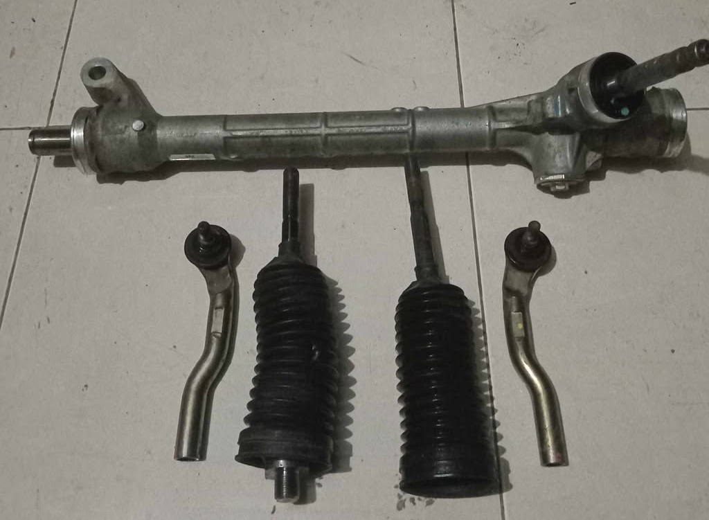 mobil, benturan, rusak, kemudi, setir, lurus, rack steer, Setir Tidak Stabil Saat Lurus, Rack Steer Bisa Jadi Penyebabnya