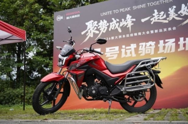 honda, motor baru, Sundiro Honda, sportbike non fairing, Honda CBF150, Berkonsep Praktis, Motor Baru Honda Ini Cuma Butuh 2 Liter Bensin untuk Tempuh 100 Km