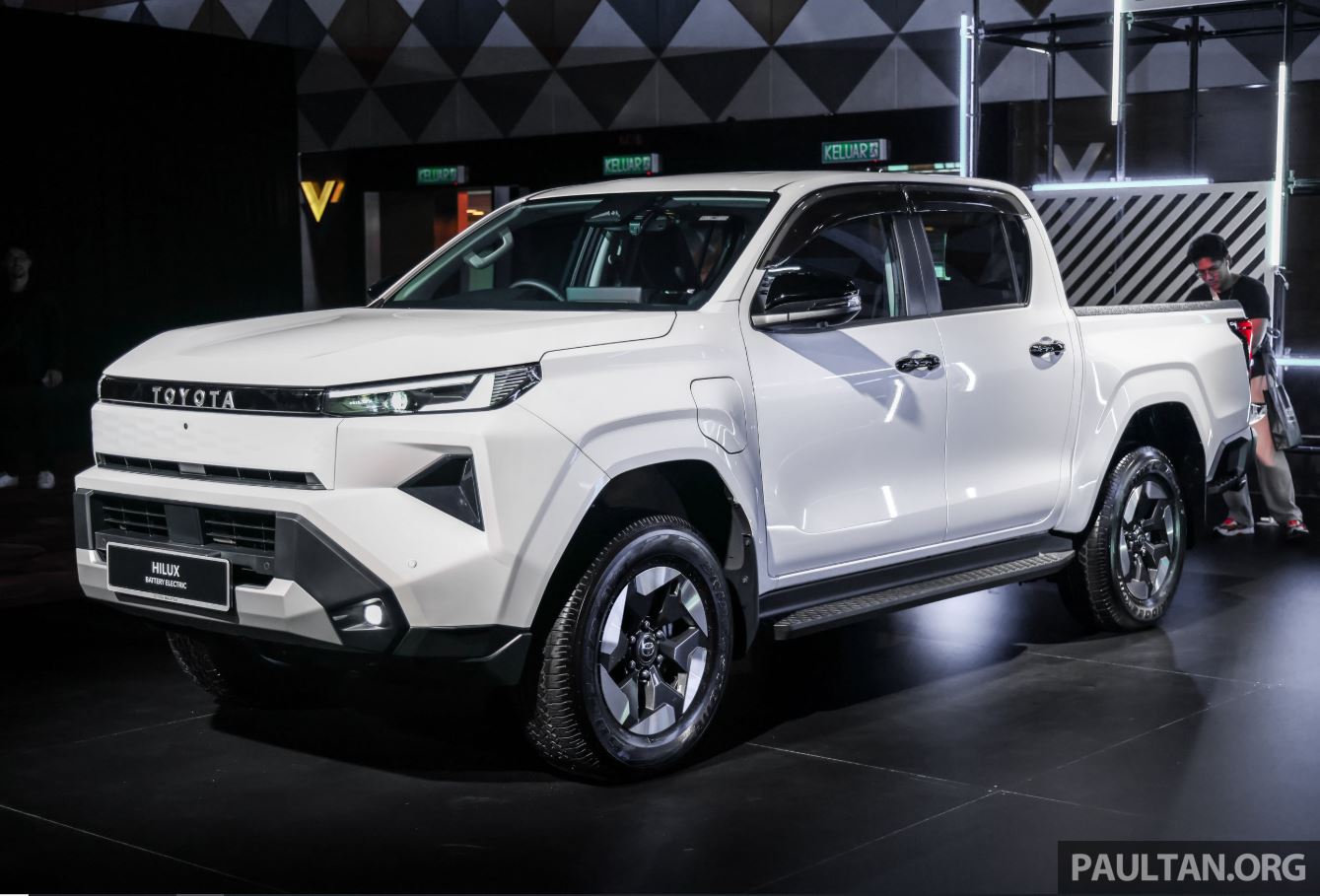 Malaysia, toyota, double cabin, Toyota Hilux EV, Hadir Duluan dari Versi ICE, Toyota Hilux EV Meluncur di Malaysia
