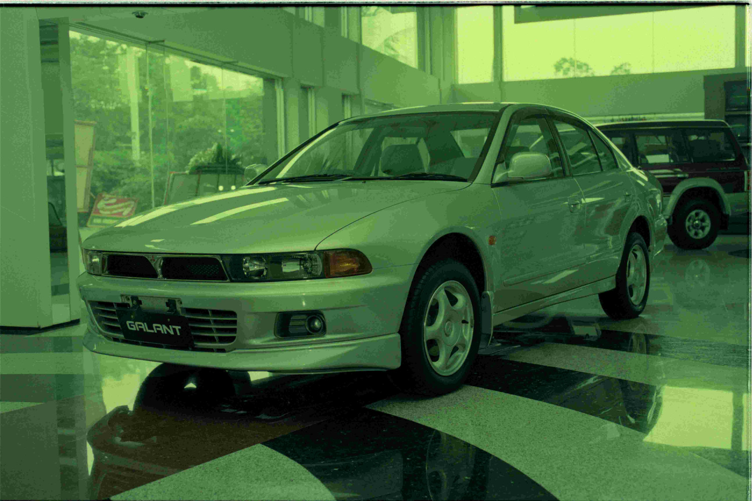 Nostalgia, harga, Mitsubishi Galant, Segini Harga Mitsubishi Galant Hiu Pas Pertama Dijual di Indonesia