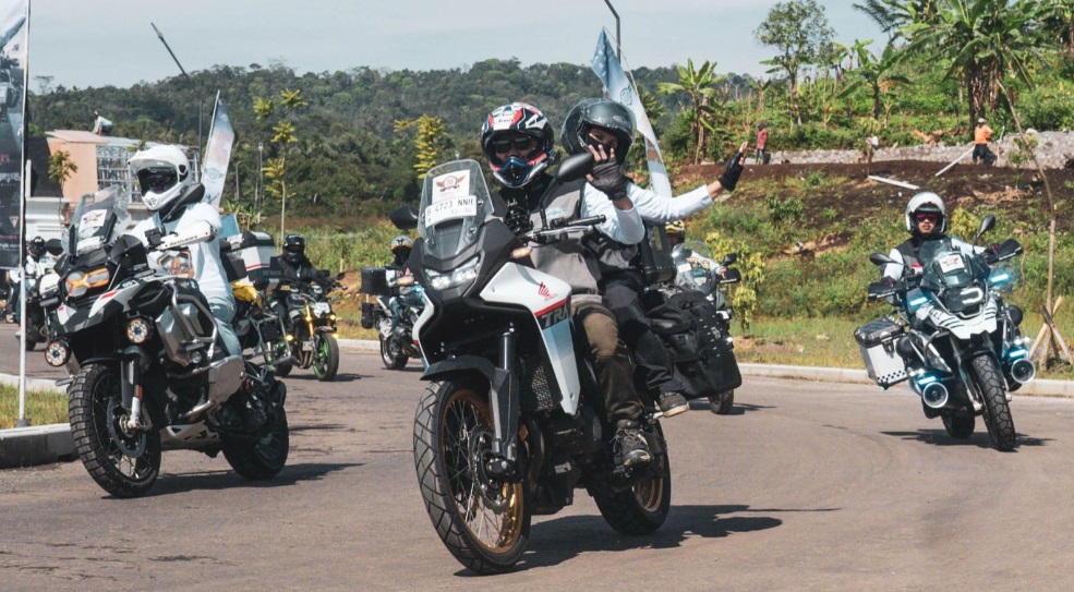 imbi, astra motor jateng, Ikatan Motor Besar Indonesia (IMBI), honda big bike jateng, Touring Moge, Libas Trek Bandung-Bandungan, IMBI x Honda Big Bike Jateng Dimanja Fasilitas Khusus Moge