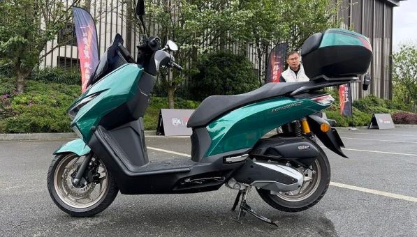 skutik, motor baru, Sundiro Honda, Yamaha Lexi LX 155, Honda NS150ES, Sekali Full Tank Bisa Jalan 370 Km, Skutik Baru Honda Ini Cocok Lawan Yamaha Lexi LX 155
